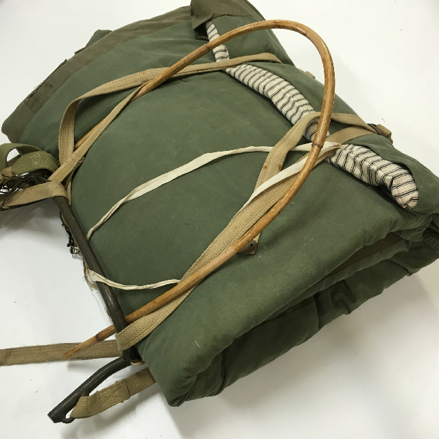 BACKPACK (Rucksack), Army - Green Bed Roll